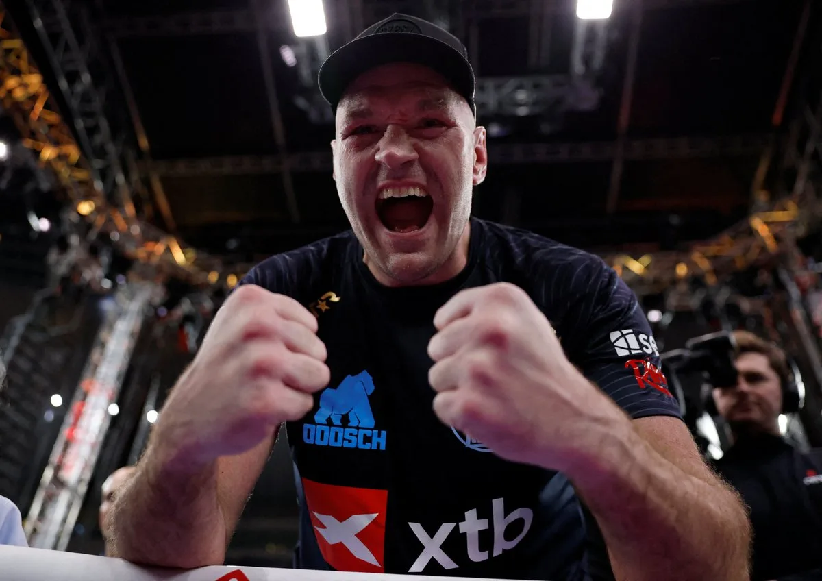 Fury calls out Joshua after dominant comeback win over Makhmudov