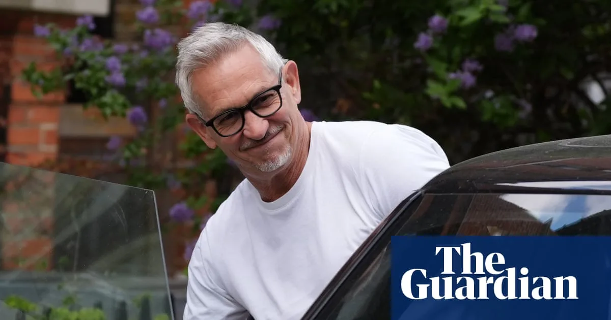 Gary Lineker to leave BBC on Sunday without payoff after antisemitism apology