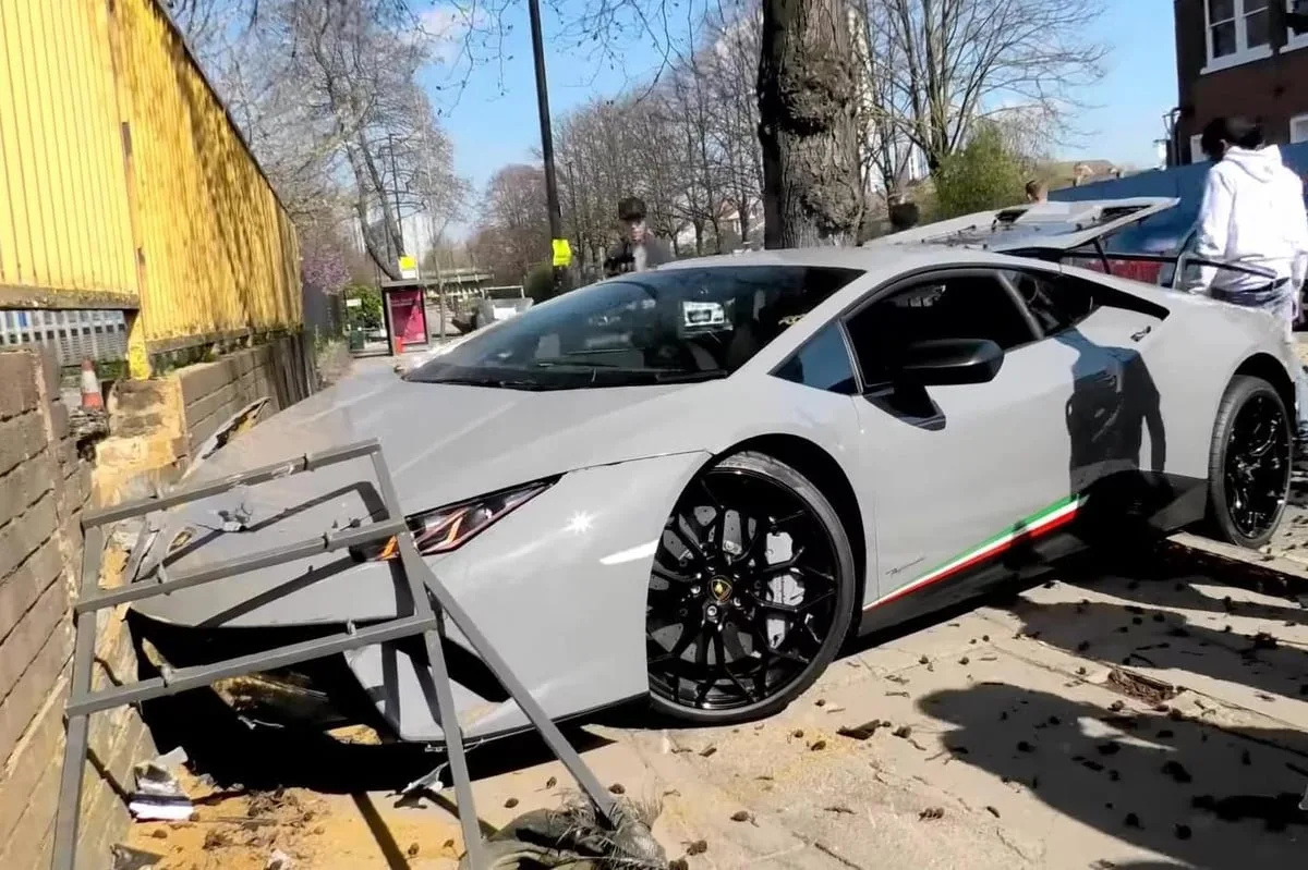 Pensioner Losss £12,000 in Abandoned Lamborghini Project