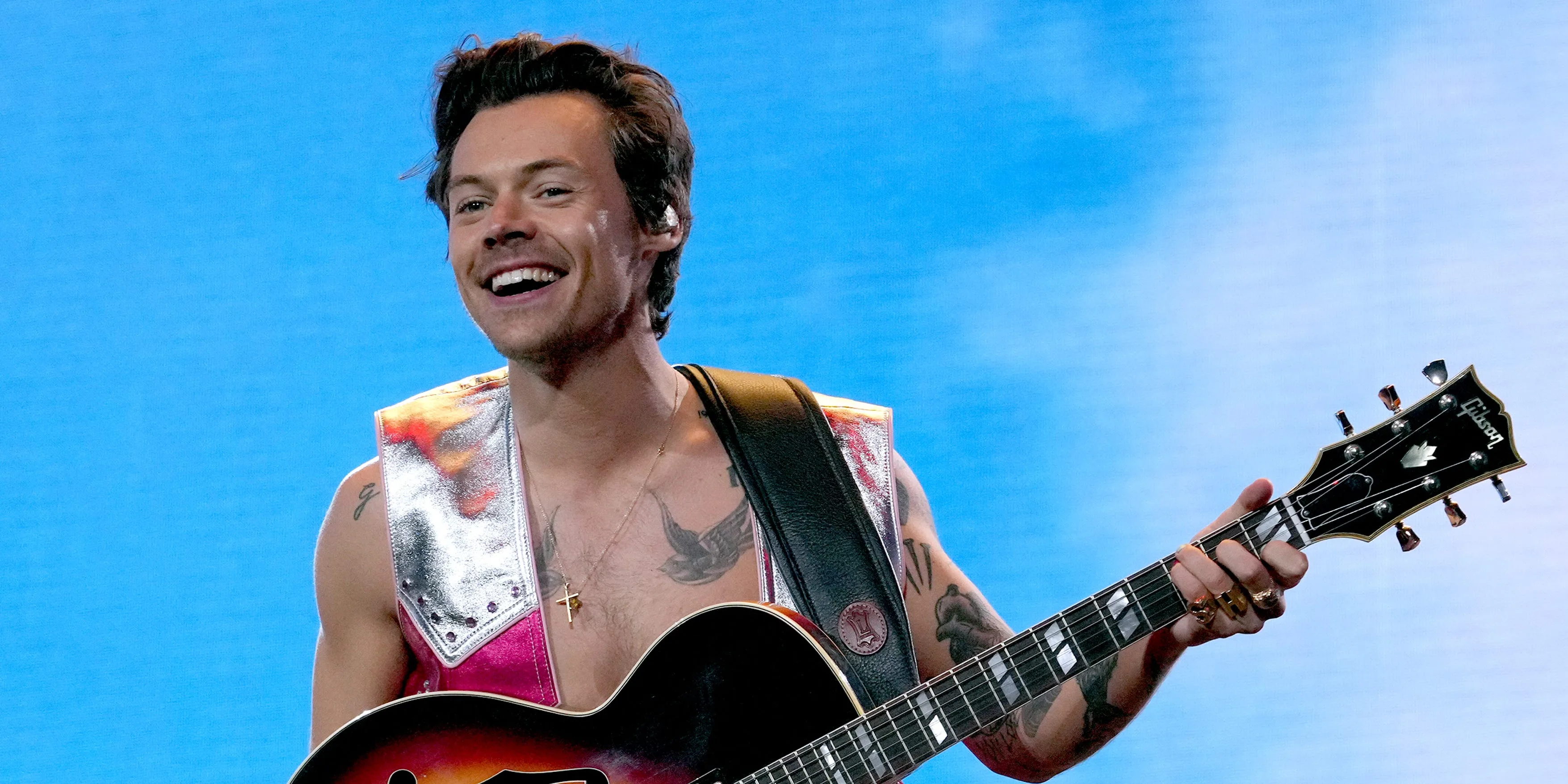 Harry Styles' Accent Leaves Fans Baffled in New Interview