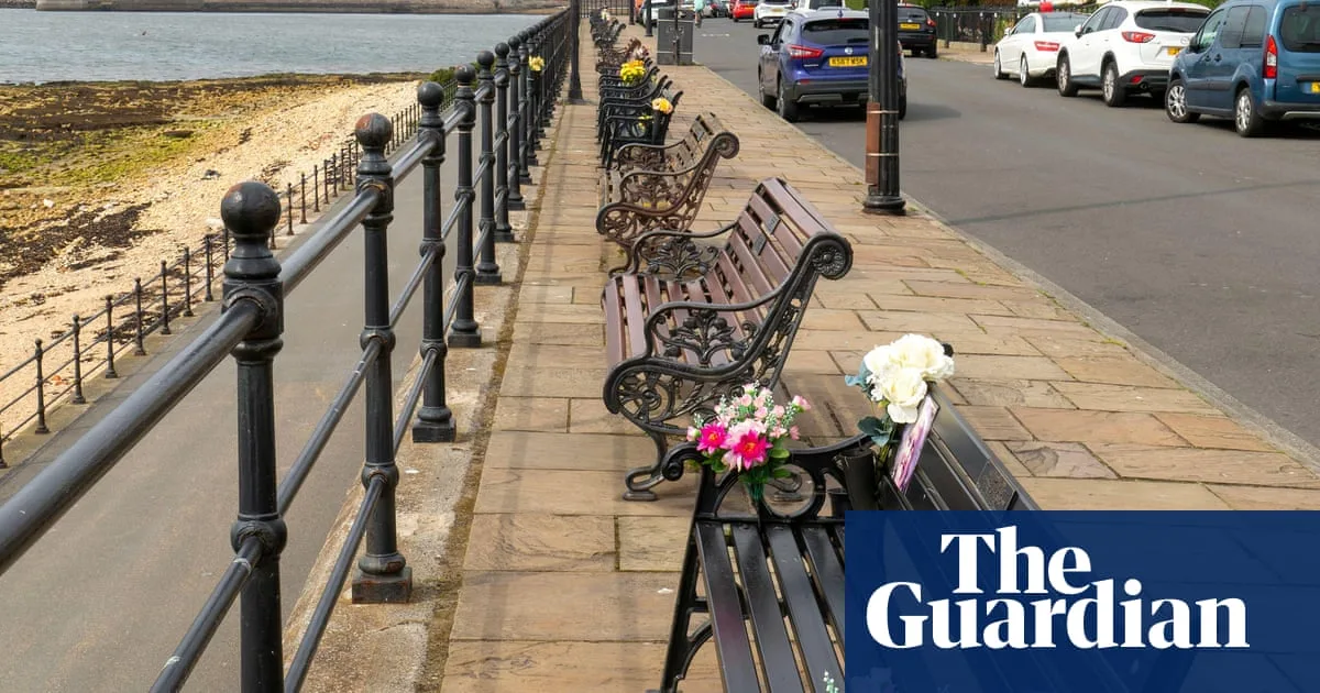 Hartlepool Council Suspends Memorial Bench Applications After 'Overwhelmed' Concerns