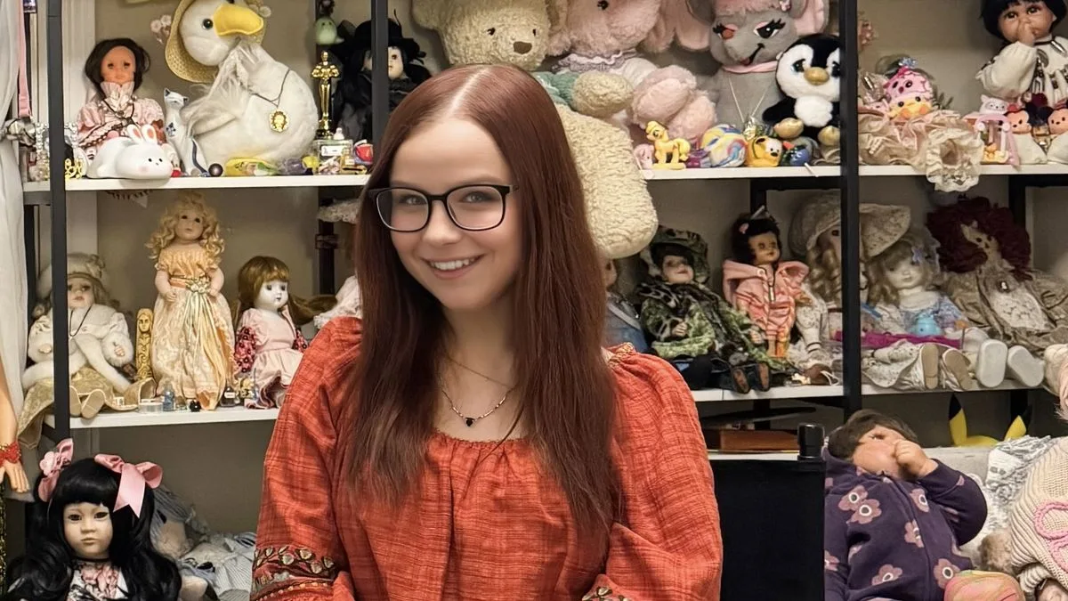 Woman Living with 54 Haunted Dolls Says They're Extra Active at Christmas