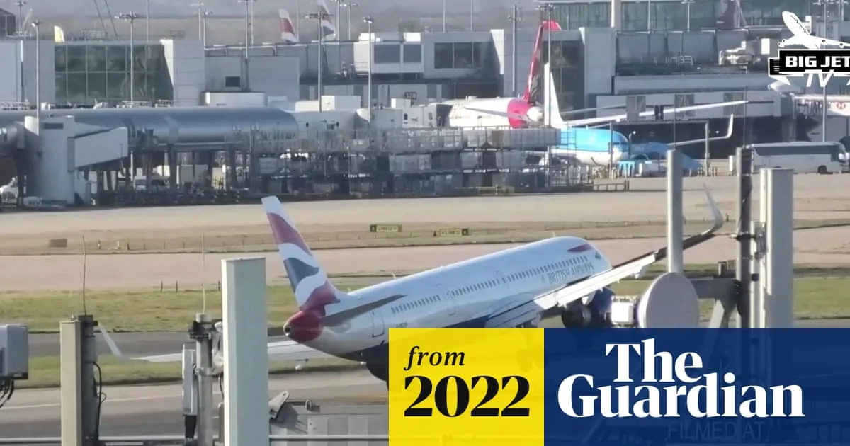 Heathrow Near Miss: BA Jet Aborts Landing in Storm