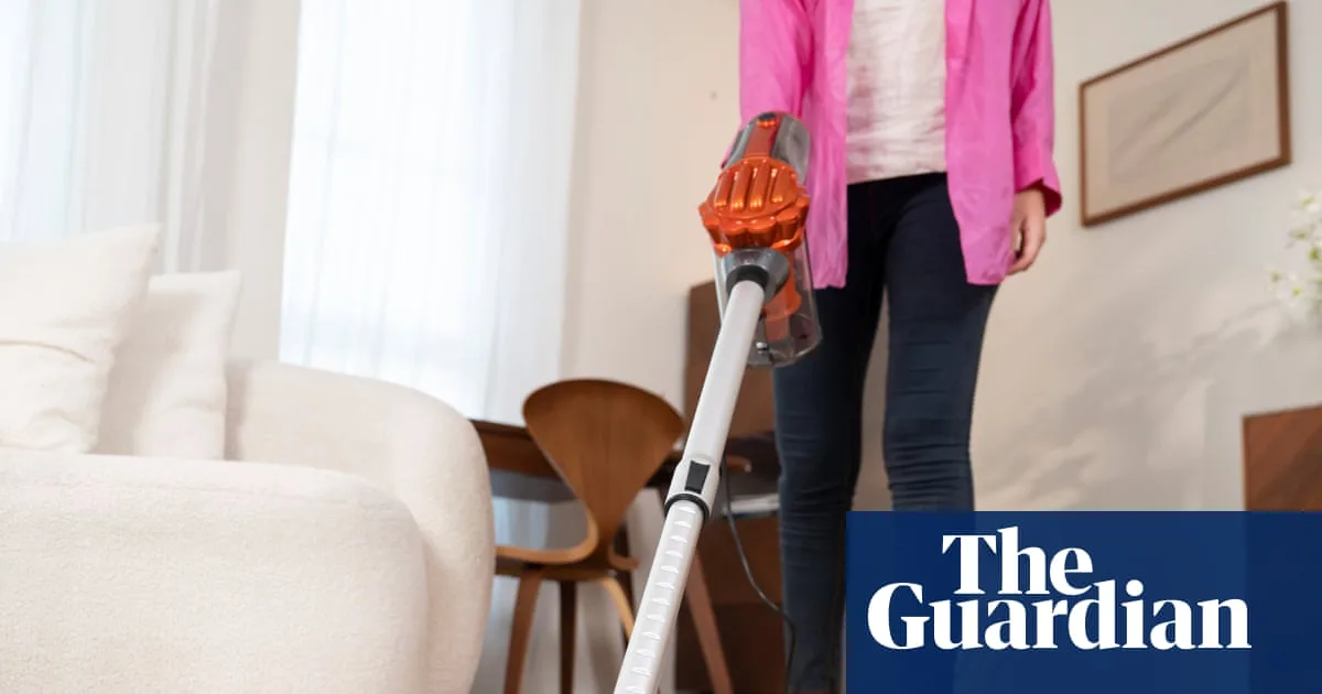 Slow Vacuuming: Experts Weigh In on the Viral Cleaning Trend