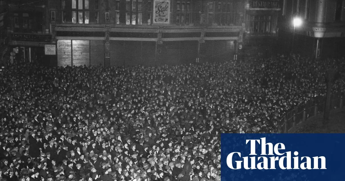 New Year 1926: Boisterous Welcome in Manchester’s Albert Square