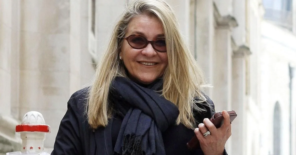 Hypnotherapist Wins Court Fight With Harrods Over Cartier Bracelet