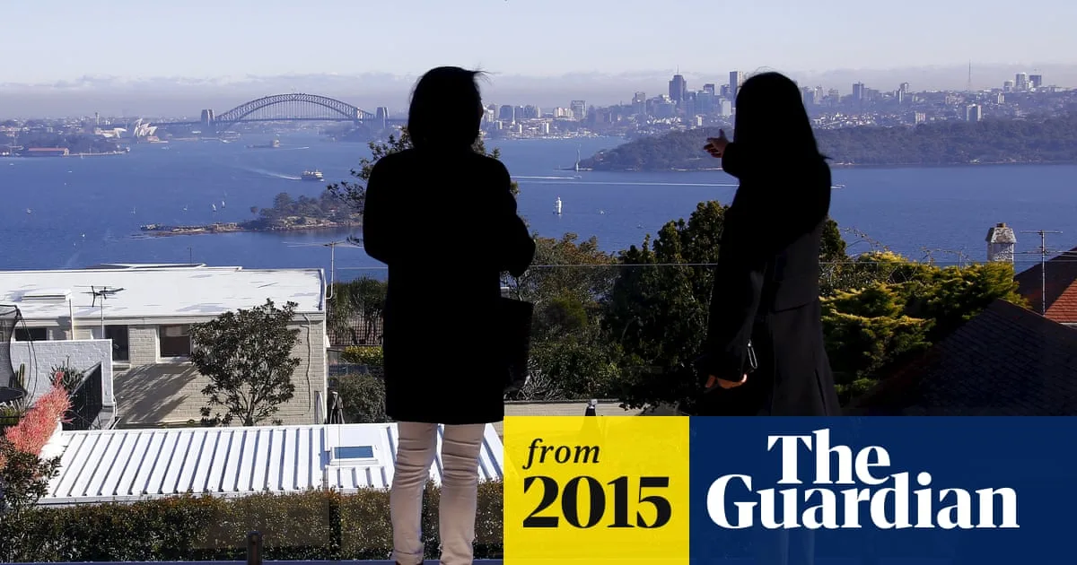 Chinese Wealthy Seek Safe-Haven Property Abroad Amid Stock Turmoil