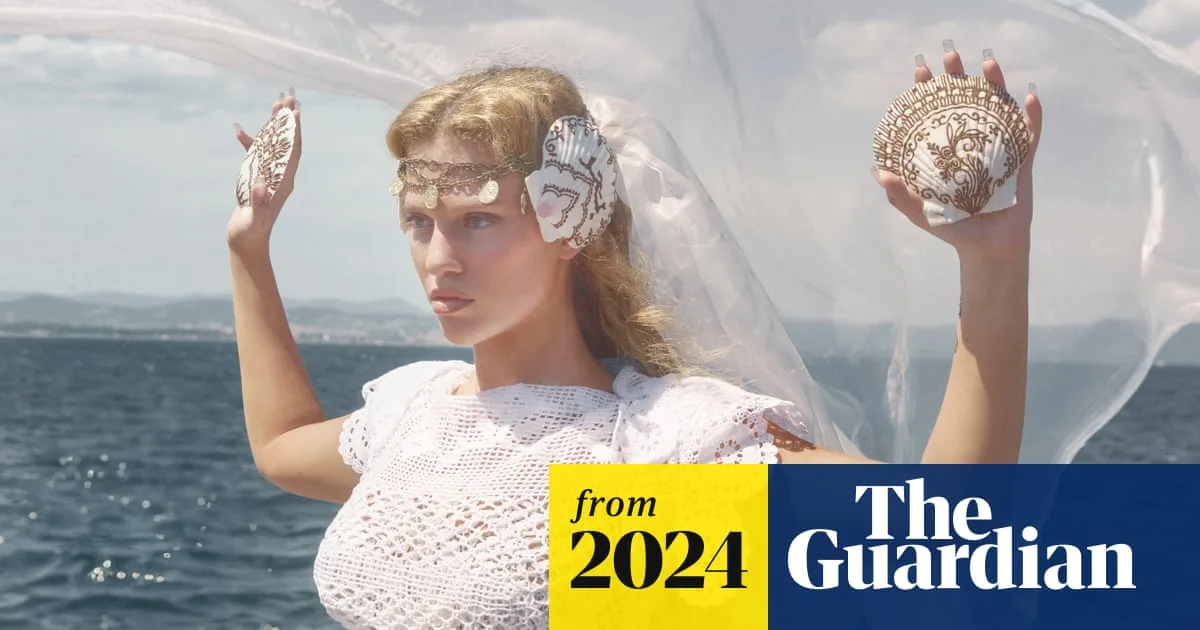 Elyanna Brings Arabic Music to Global Stage with Debut Album