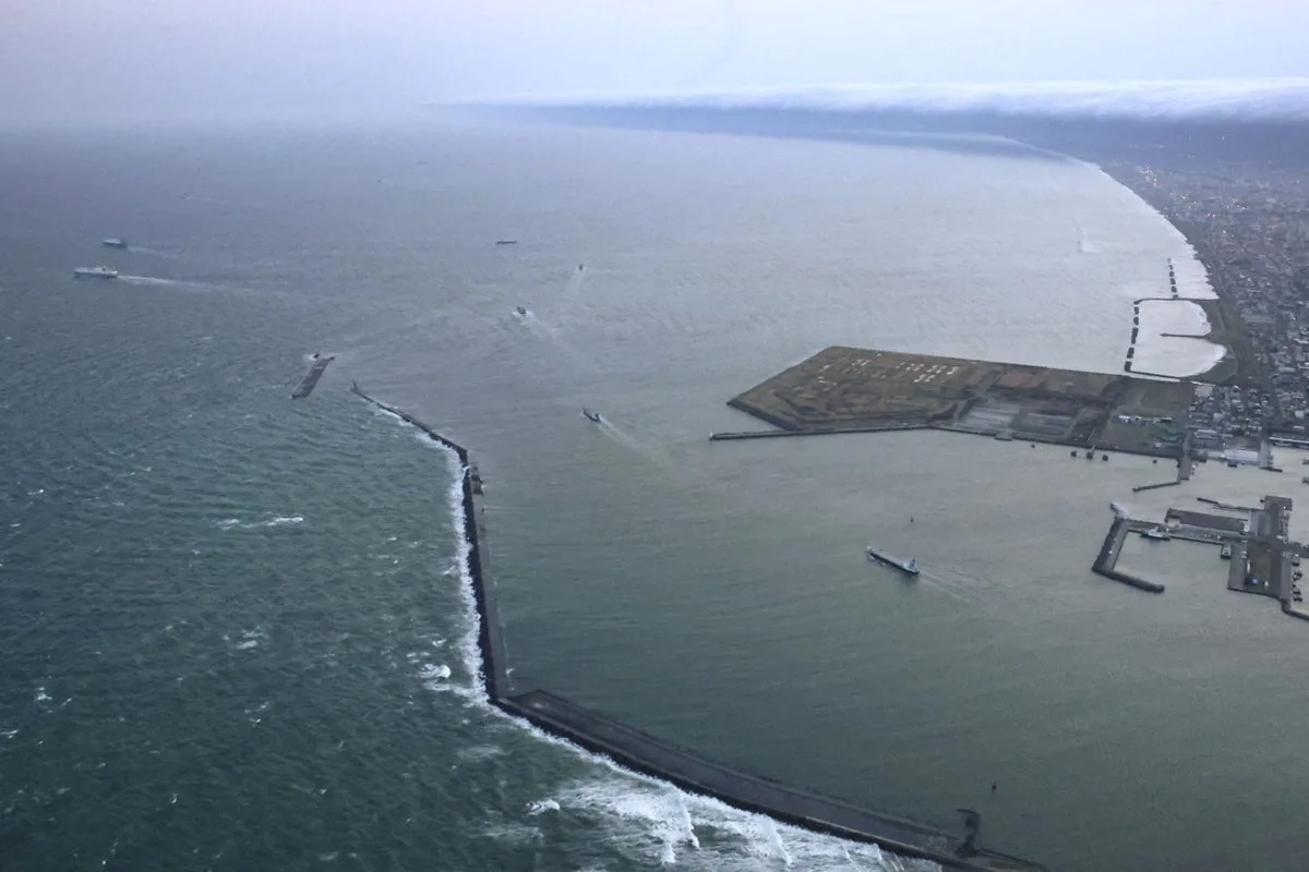 Japan Lifts Tsunami Warnings After 7.7-Magnitude Quake, Warns of Possible Megaquake