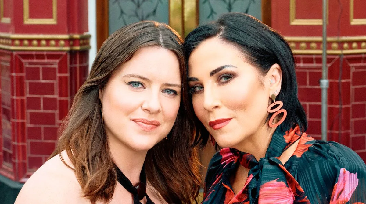 Jessie Wallace breaks down in tears at EastEnders reunion with Michelle Ryan