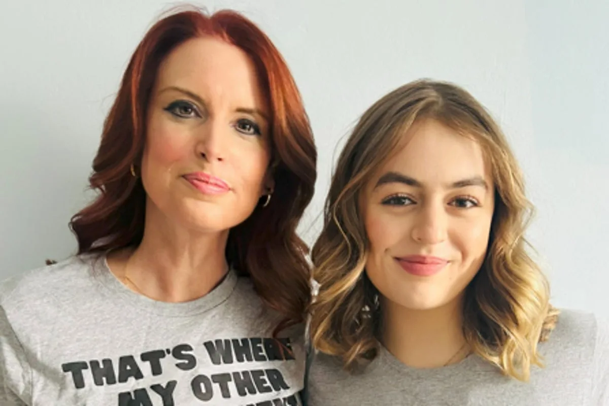 Journalist donates kidney to teenage girl after newspaper appeal