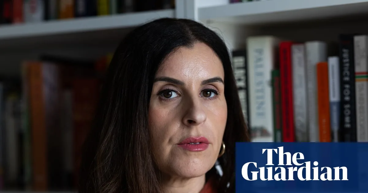 Adelaide Festival in Crisis as Board Members Resign Over Author's Dismissal