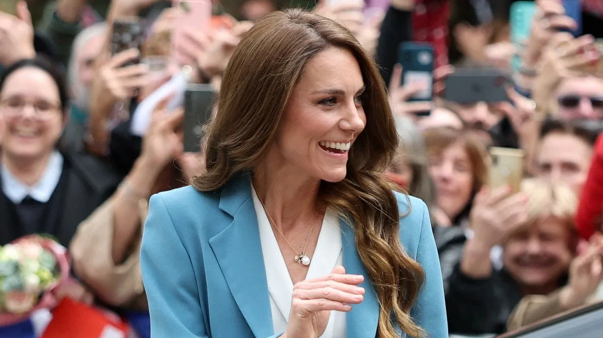 Kate's Affordable Pearl Necklace Steals the Show on Italy Tour