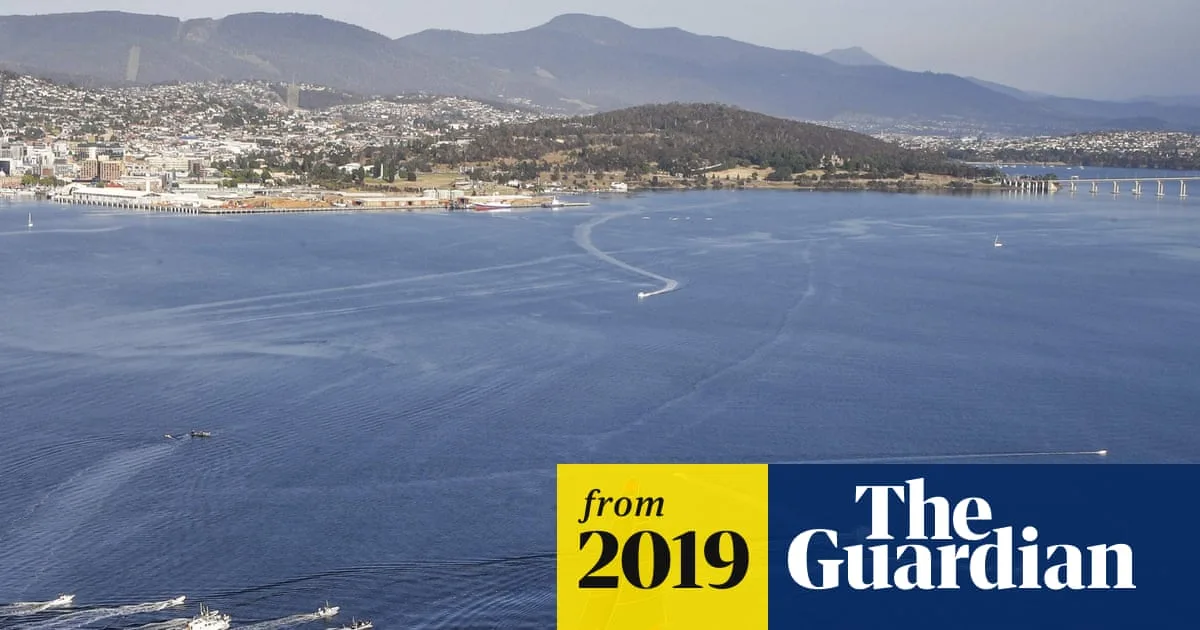 Comanche Wins Sydney to Hobart in Tense Finish