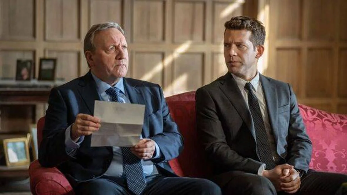 Lewis: The Perfect Binge for Midsomer Murders Fans, Now Free to Stream