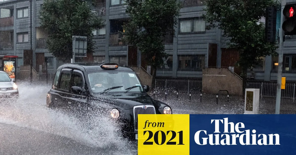 London Flood Warnings as Heavy Rain Approaches