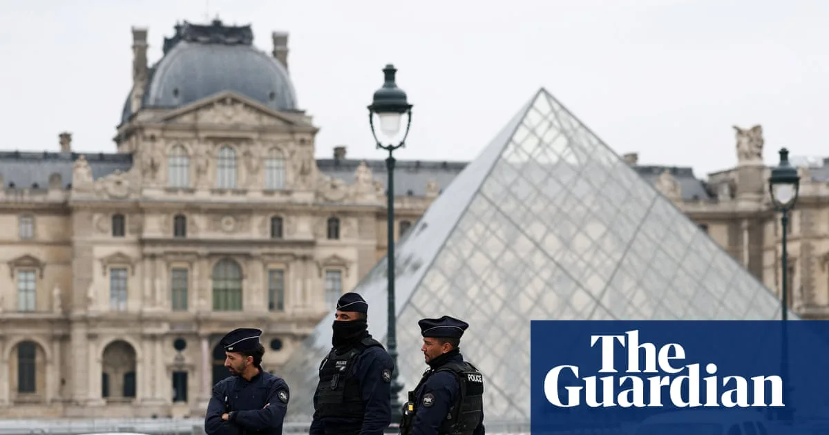 Louvre heist: thieves steal priceless jewels in daylight raid