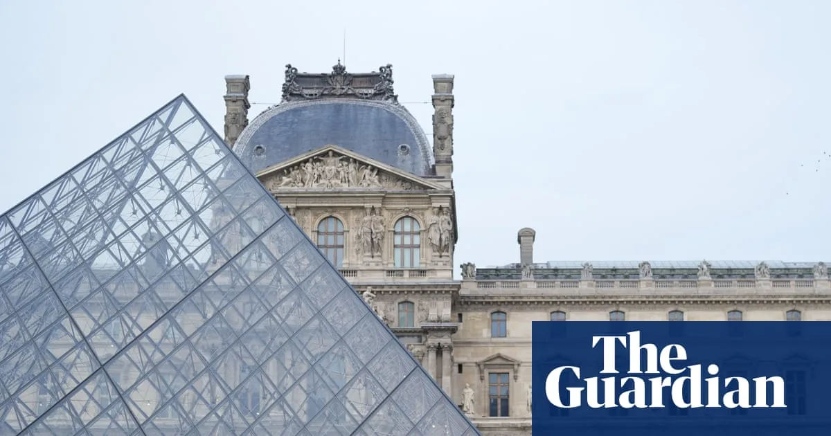 Nine Arrested in €10m Louvre Ticket Fraud Scandal