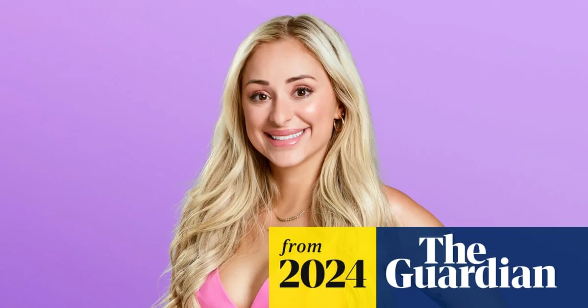 Love Is Blind Contestant Sues Netflix for £36m Over 'Traumatic' Experience