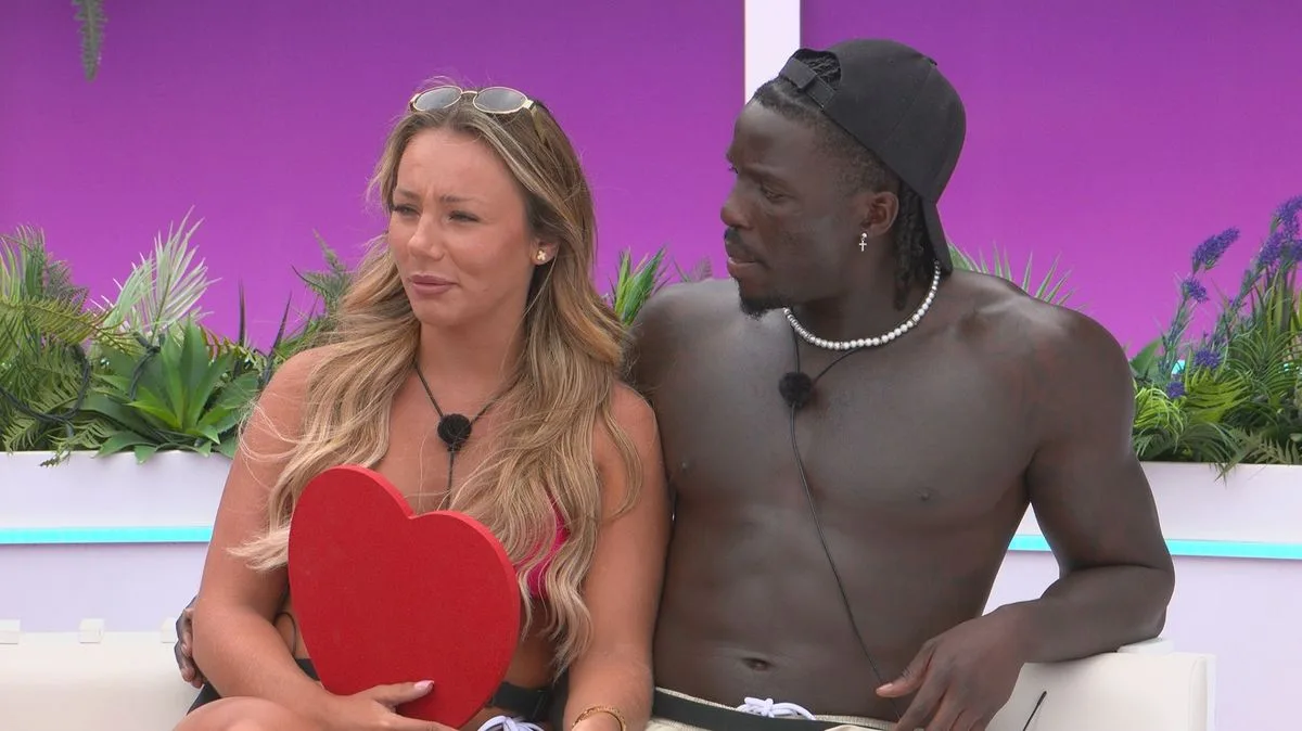 Love Island Fans Predict Dejon's Downfall After Family Drama
