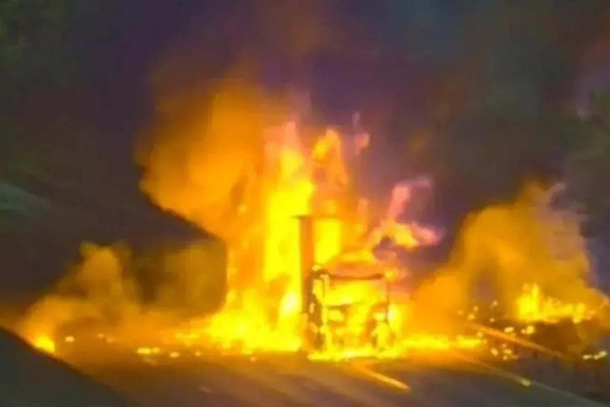 M25 Closed After Two Lorry Fires Cause Major Disruption in Hertfordshire