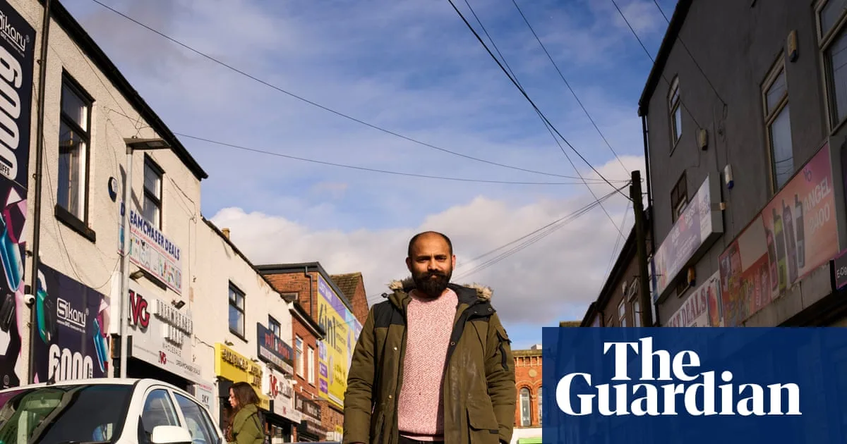 Manchester Residents Fume Over Spaceship Vape Shop