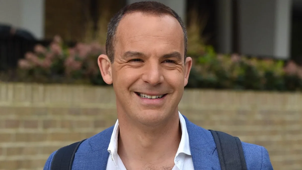 Martin Lewis Urges Brits to Fix Energy Bills Now to Avoid April Hike