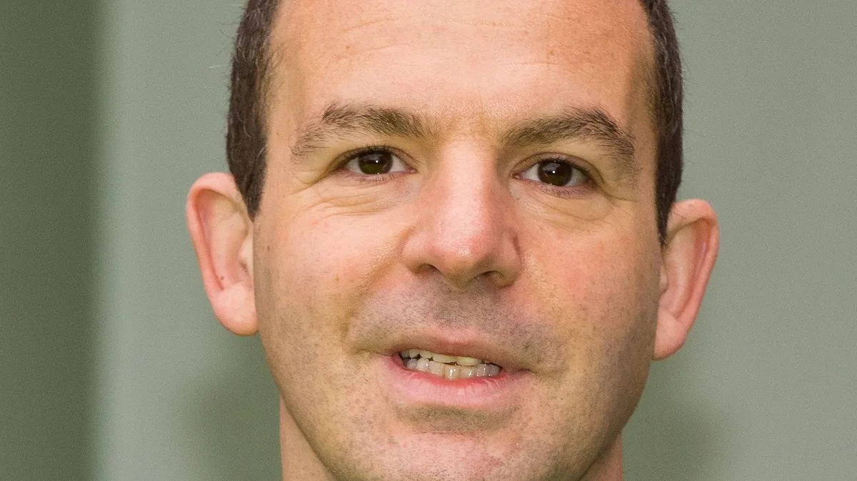 Martin Lewis reveals ideal home temperature to save £90 this winter