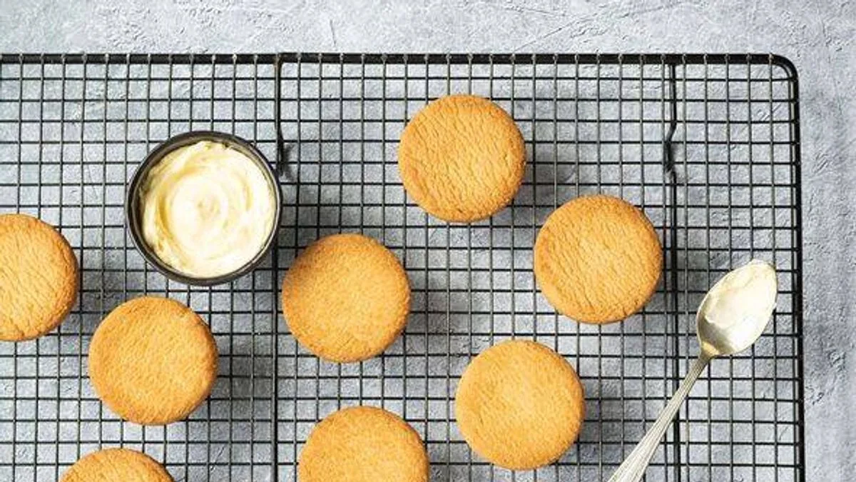 Mary Berry's 3-Ingredient Fork Biscuits: A Simple Delight