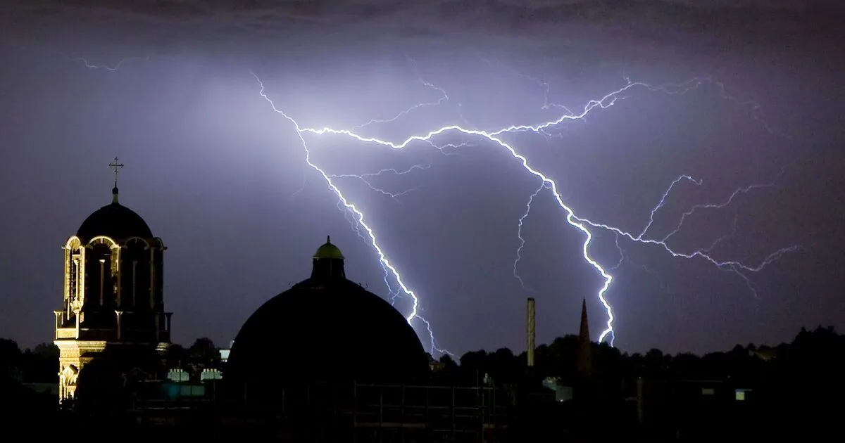Met Office Issues Heavy Rain and Thunder Warnings for 32 UK Areas