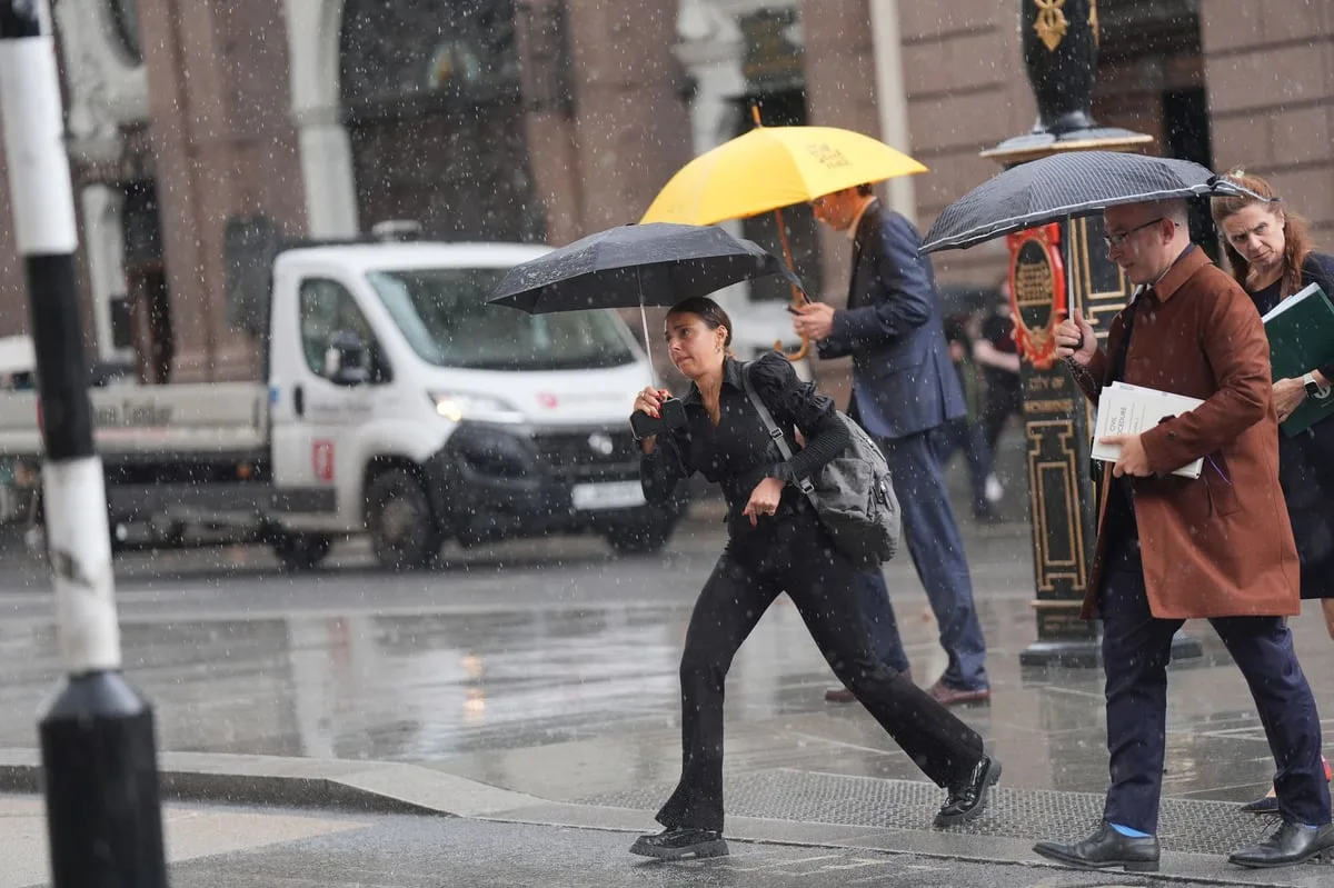 Met Office Issues Yellow Warning for Heavy Rain and Flooding in London