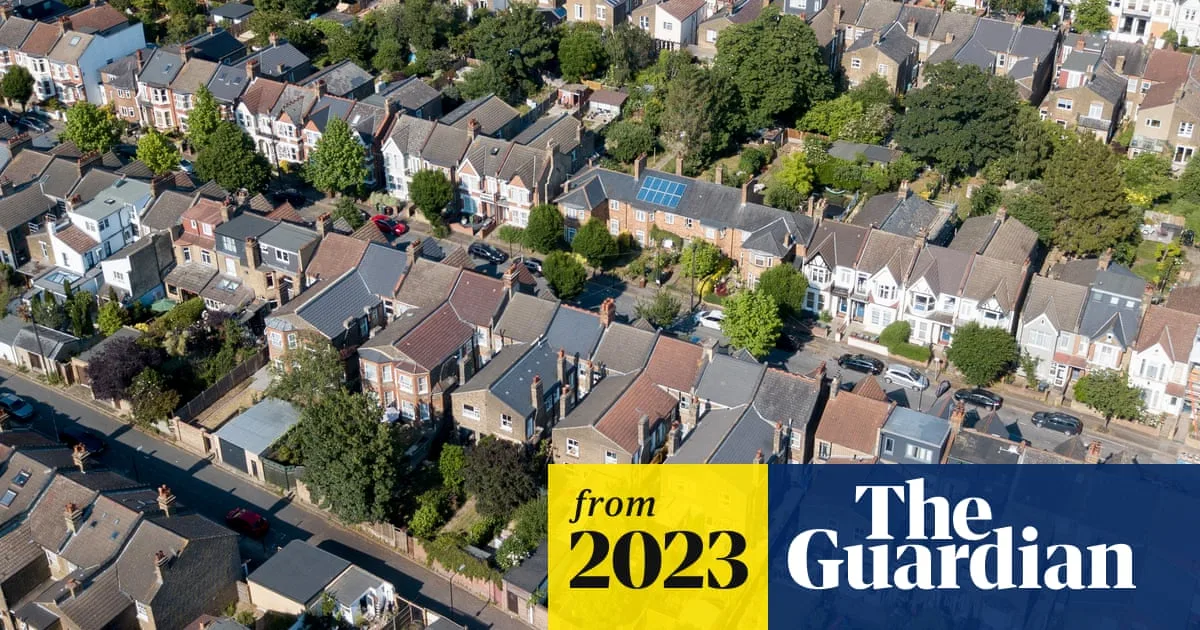 Big UK Lenders Cut Fixed Mortgage Rates in Positive Signal