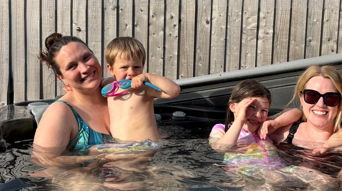 Nesting Holiday Trend: Families Meet in the Middle at Cotswolds Rental