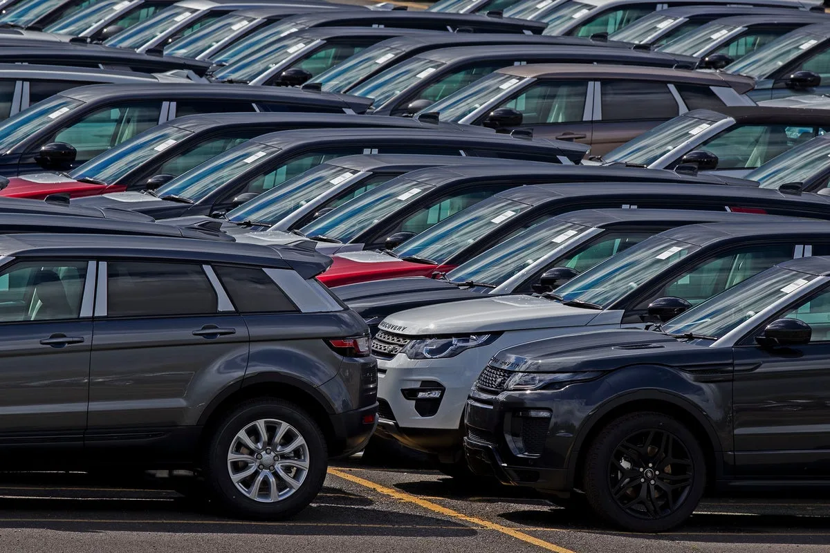 New Car Prices Near £40k Squeezing American Buyers