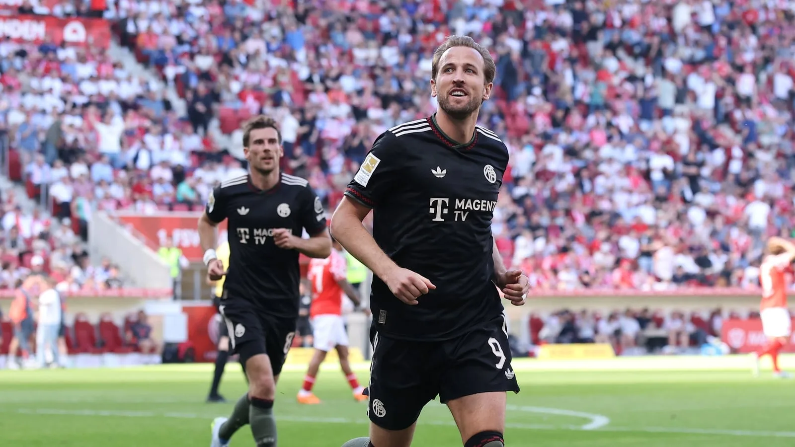 Kane's Late Winner Seals Bayern Comeback; Barcelona Close in on La Liga Title