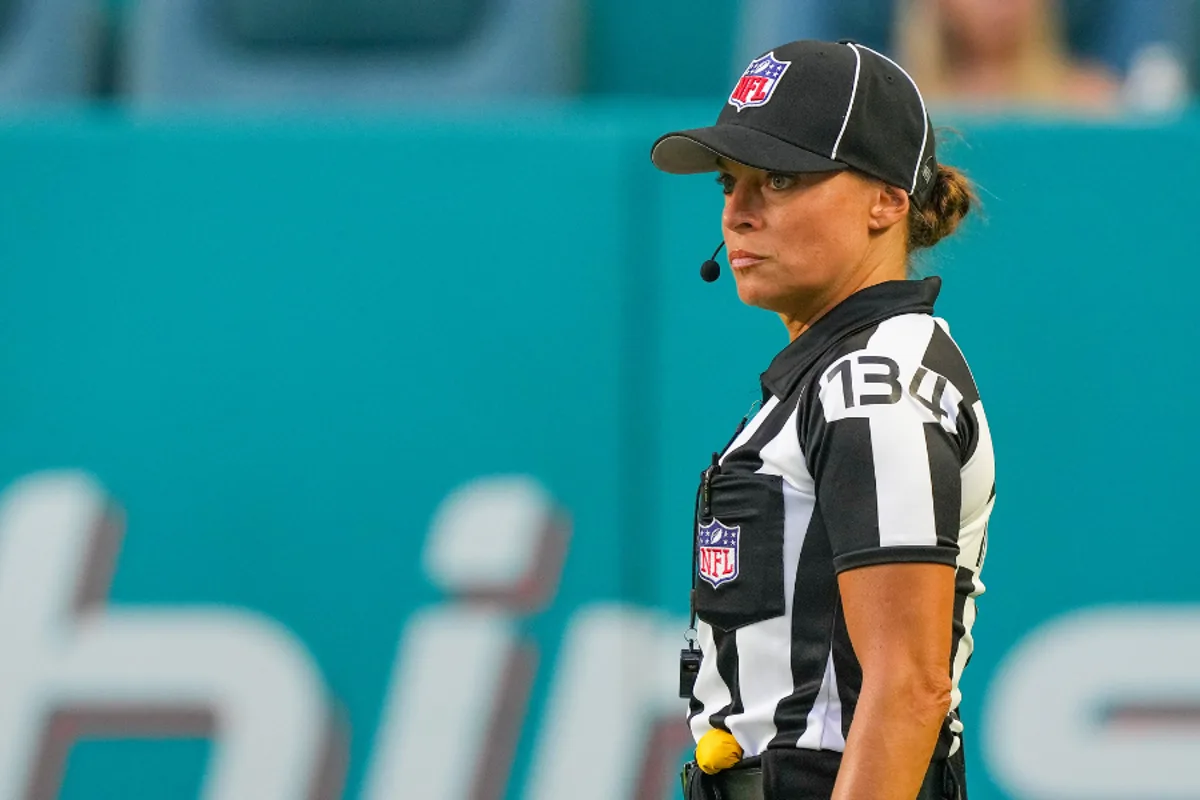 Female NFL official alleges discrimination in lawsuit