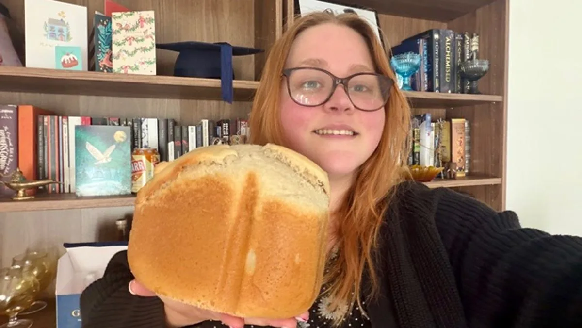 No-Knead Sourdough Method Saves Money in Cost of Living Crisis