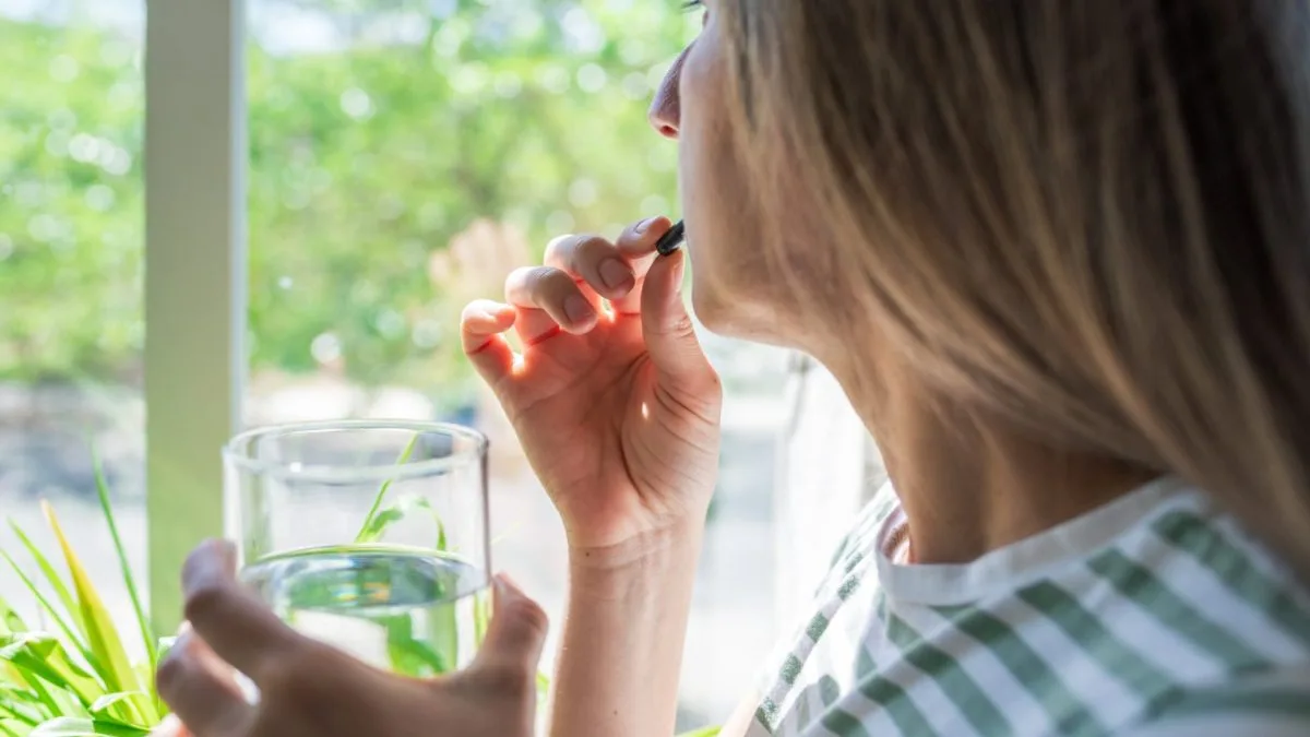 Weight-Loss Pills to Hit UK Online Pharmacies Within Weeks