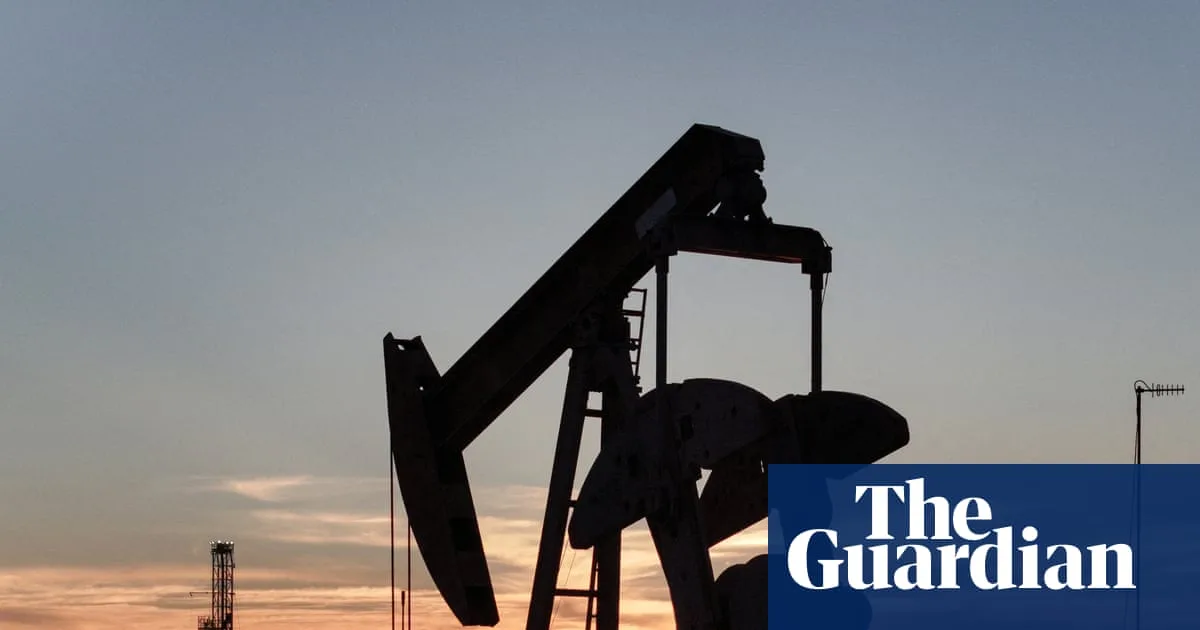 Oil Prices Slide 6% as Trump Signals Final Stages of Iran Talks