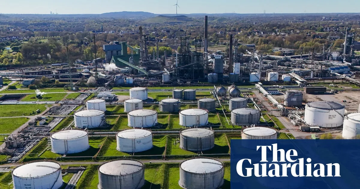 Oil Prices Plunge and Stocks Rally After US-Iran Ceasefire Deal
