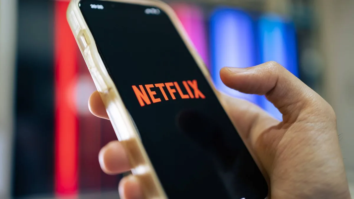 Oppenheimer Departs Netflix on January 12