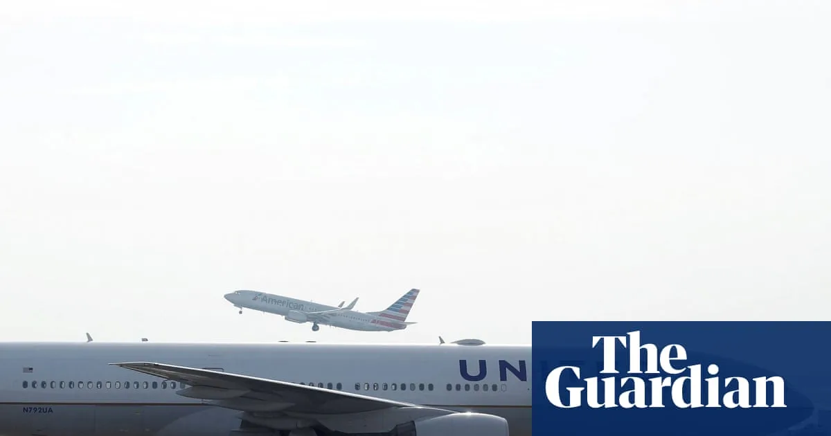 United Plane Clips Tail of Another Aircraft at Chicago O'Hare