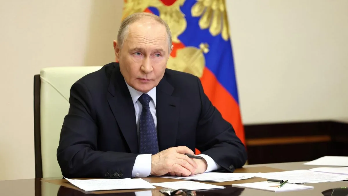 Putin Ally Warns of Nuclear Strike Amid Ukraine Missile Threat