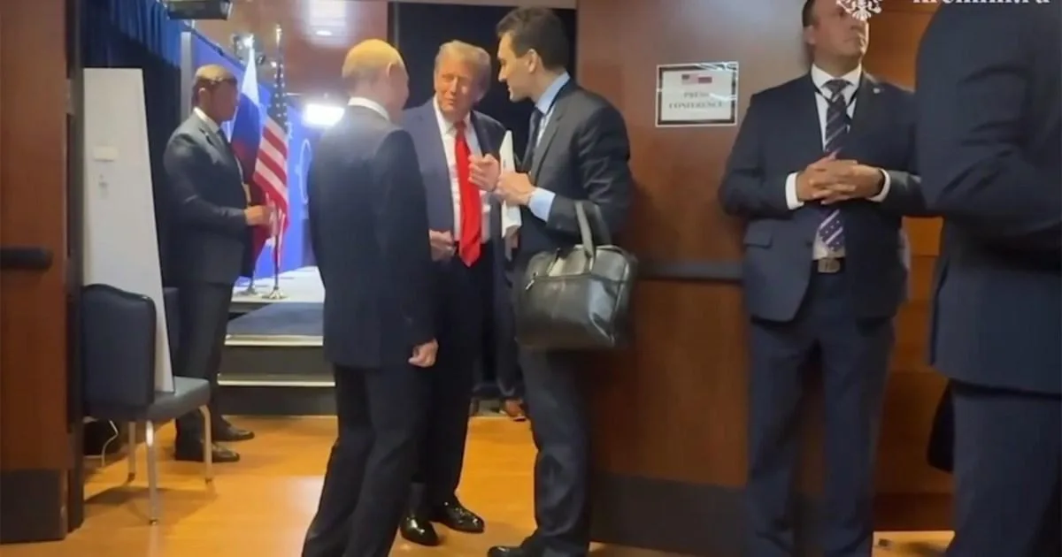 Putin's 'Shaky' Legs After Trump Summit Reignite Health Conspiracy Theories