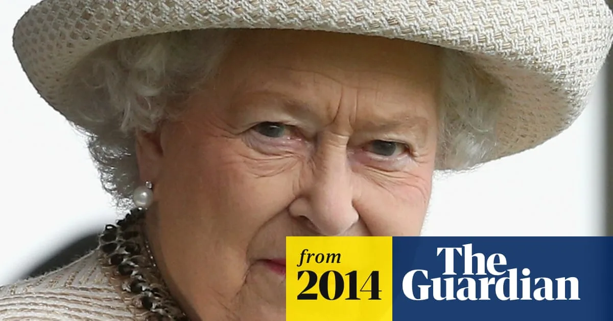 David Cameron's 'Queen Purred' Remark Sparks Palace Row