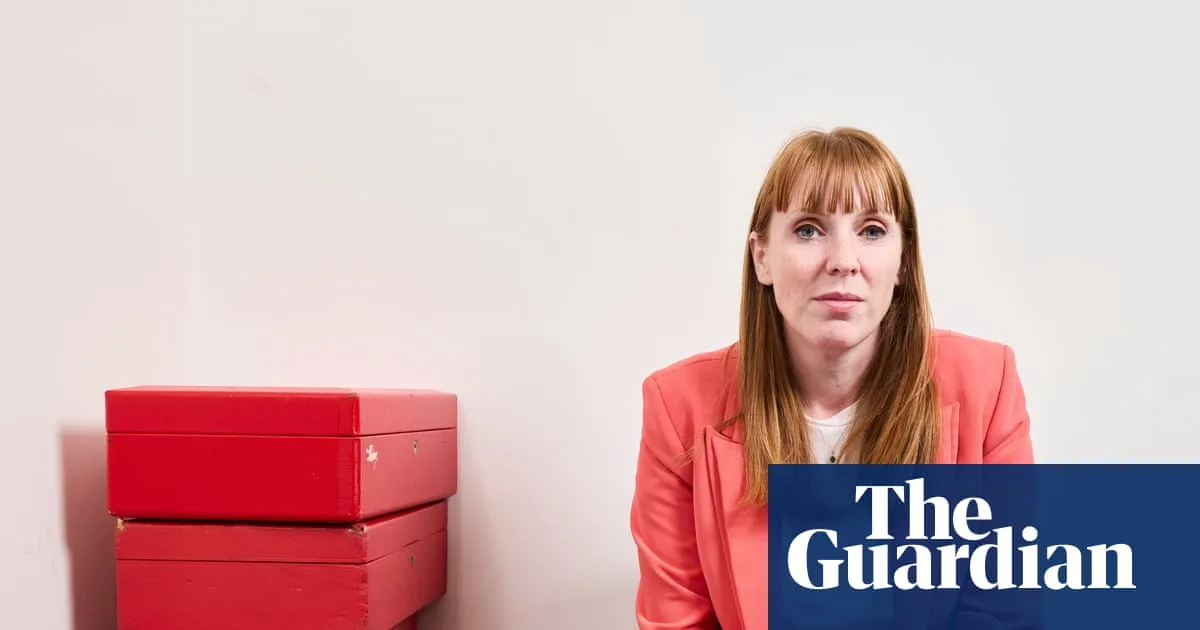 Rayner Slams No10 Over 'Self-Harm' Briefings Against Female Ministers