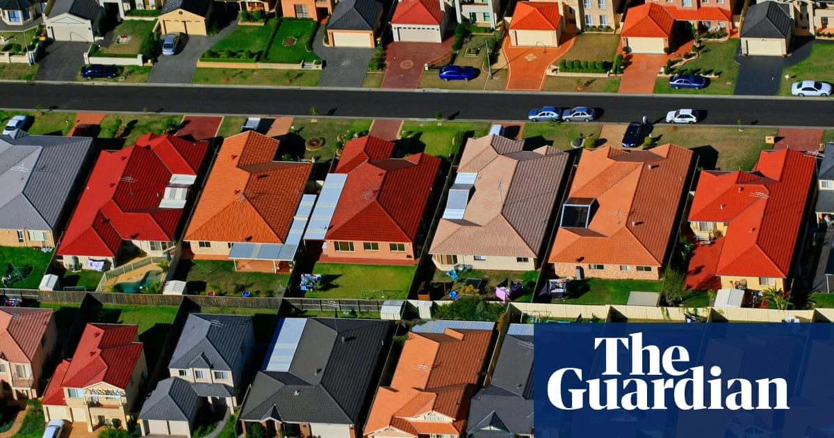 RBA Rate Hike Hits Australian Families: Mortgage Repayments Soar