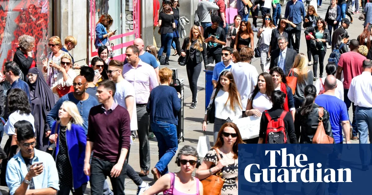 Warm weather lifts UK high street footfall in May but retailers face ongoing challenges