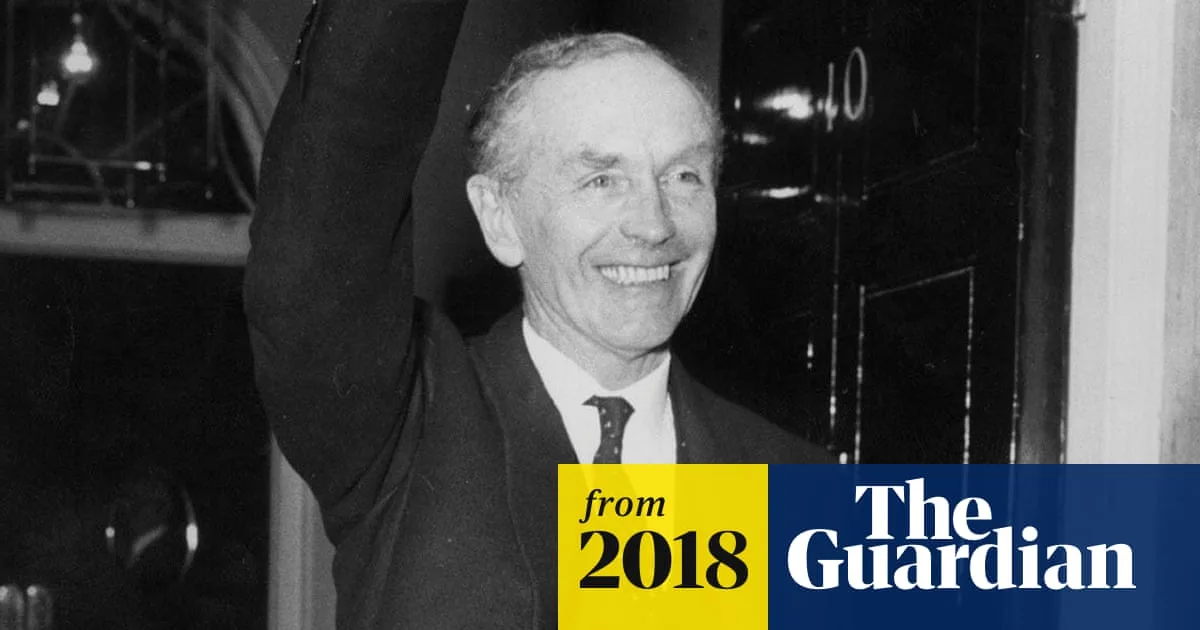 Queen Told of Anthony Blunt's Soviet Spy Past in 1964, PM Left in Dark