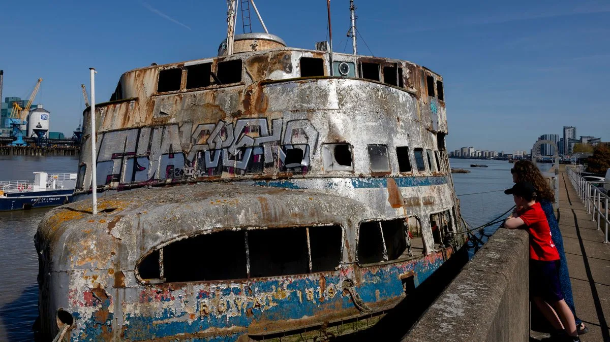 Royal Iris of the Mersey: Iconic Ferry Now a Vandalised Wreck on Thames